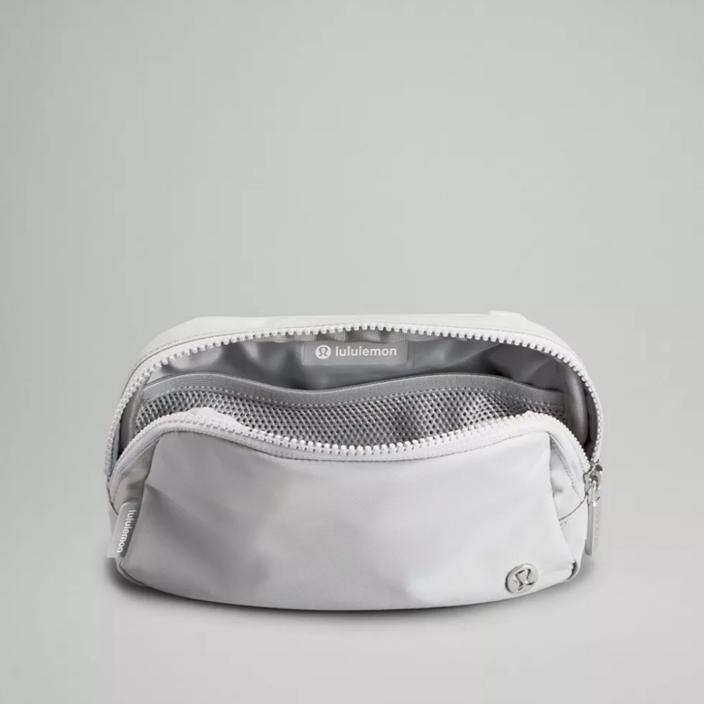 NEW Lululemon Everywhere Belt Bag - Picture 5 of 10